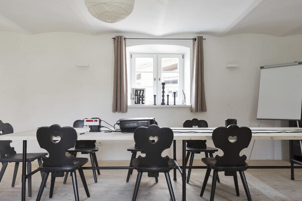 Uniek vakantiehuis voor 11 personen in Grassau, vlakbij het centrum met bergzicht - thumbnail 4