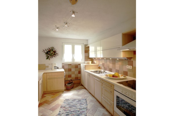 Vrijstaand huis aan de bosrand in Baiersbronn-Mitteltal met uitzicht op de vallei - thumbnail 5