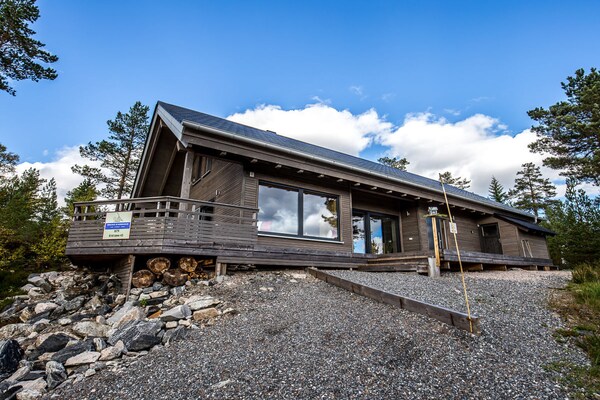 Modern vakantiechalet met sauna en kano aan zwemmeer in Zuid-Noorwegen - thumbnail 3