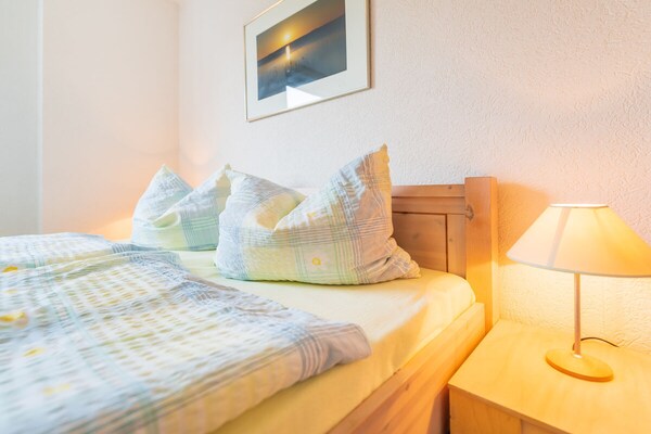 Sfeervol appartement voor 5 in historische villa, 500m van centrum Sassnitz - thumbnail 5