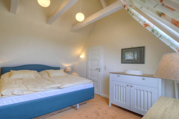 Knus zolderappartement met uitzicht op het historische Burg op Fehmarn - thumbnail 6