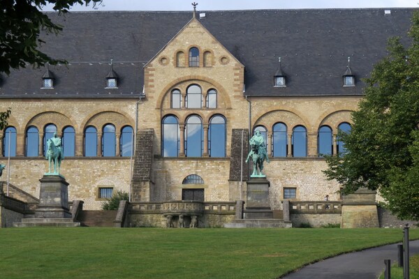 Historisch vakantiehuis in de oude binnenstad van Goslar, 85 m² voor 4 personen - thumbnail 2