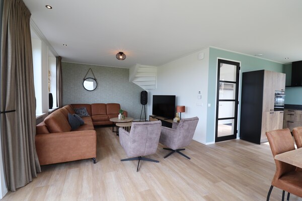 Luxe Friese villa in Leons – ruim, modern en landelijk gelegen - thumbnail 5
