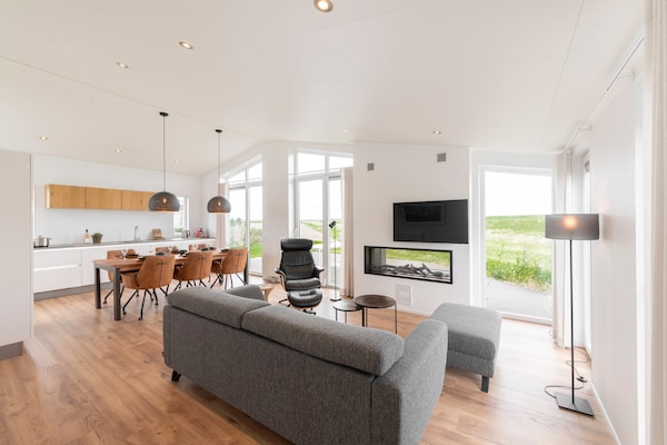 Water Resort Oosterschelde 55: Modern vakantiehuis aan de dijk in Zeeland - thumbnail 2