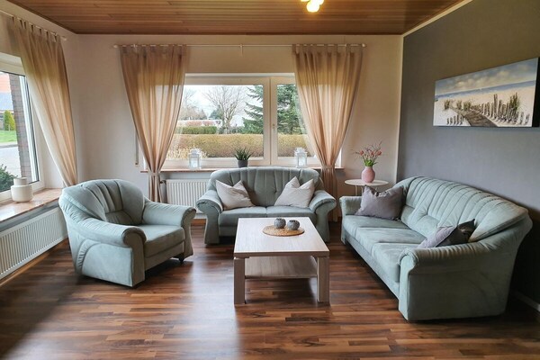 Kindvriendelijk vakantiehuis met omheinde tuin in Oost-Friesland, vlakbij de Noordzee - thumbnail 3