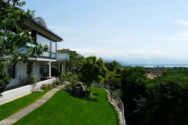 Panoramisch luxe appartement aan de Bodensee met bergzicht in Lindau - thumbnail 2