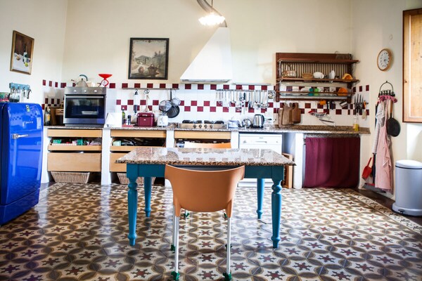 Elegant appartement in Seggiano met panoramisch uitzicht op de Toscaanse heuvels - thumbnail 1