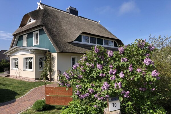 Landelijk vakantiehuis met rieten dak in Born a. Darß, 6 personen - thumbnail 1