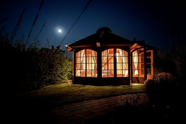 Villa Sorgenfrei in Zinnowitz: luxe vakantiehuis met sauna en XXL-whirlpool - thumbnail 2