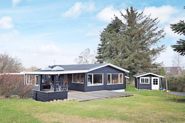 Licht vakantiehuis op 600 meter van zee in Hadsund - thumbnail 3