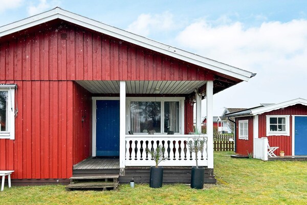 Op 800 m van zee: gezellig vakantiehuis voor 6 personen in Laholm - thumbnail 1