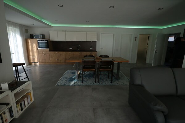 Licht modern vakantiehuis voor 4 personen in Lug op 500m van het centrum - thumbnail 5