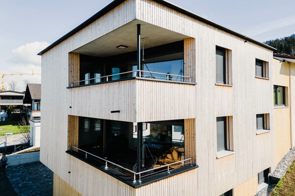 Rustiek appartement nabij de Bodensee met balkon en bergzicht in Hörbranz - thumbnail 1