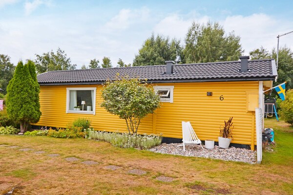 7-persoons vakantiehuis in Mellbystrand op 700 m van zee - thumbnail 4