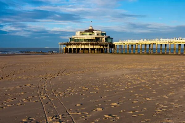 Op 500 m van zee: licht 4-persoons chalet in Blankenberge - thumbnail 6