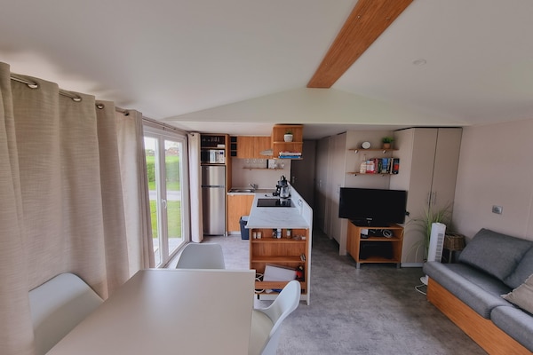 4-persoons chalet op 500 m van zee in Blankenberge - thumbnail 2