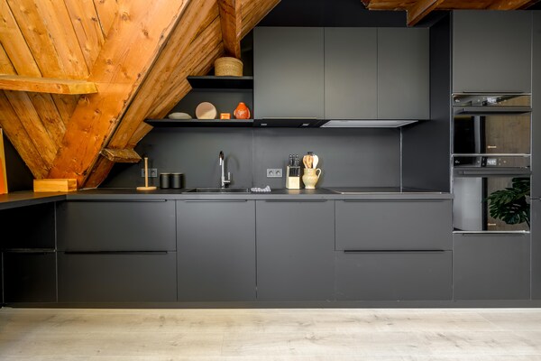Loft Loopuyt: Riante wellnessloft voor 10 personen in hartje Julianadorp - thumbnail 3