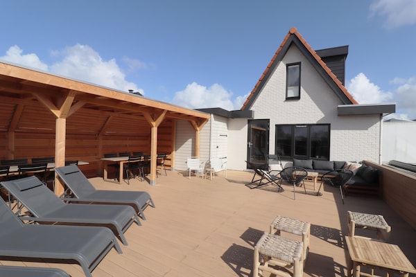 10-persoons vakantiehuis met wellness in hartje Julianadorp - thumbnail 6
