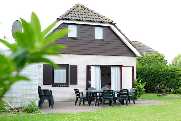 Comfortabel vakantiehuis in Ouddorp, 10 minuten van zee en strand - thumbnail 2