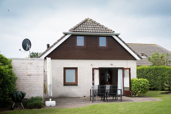 Comfortabel vakantiehuis in Ouddorp, 10 minuten van zee en strand - thumbnail 4