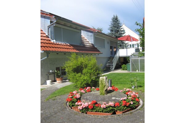 Licht vakantiehuis met balkon en tuin op 4 km van Überlingen - thumbnail 3