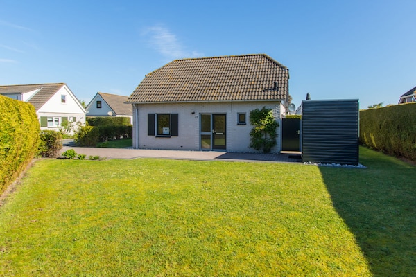 Comfortabel vakantiehuis in Ouddorp, 10 minuten van zee en strand - thumbnail 2
