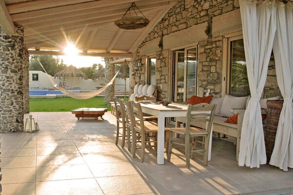 Luxe villa op Kreta met verwarmd zwembad, 3 slaapkamers en grote tuin - thumbnail 4