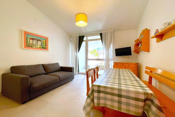 Op 400 m van het strand: Ruim vakantiehuis in Porto Santa Margherita · 6 pers. - thumbnail 2
