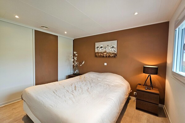Bamboo House op de Veluwe: wellnessvilla aan rustig water voor 7 personen - thumbnail 6