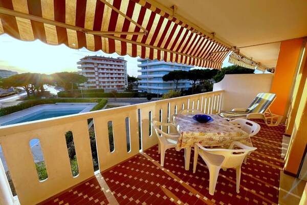 Appartement aan zee met zwembad in Porto Santa Margherita - thumbnail 5