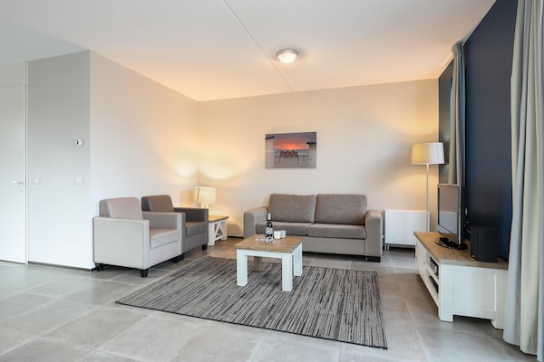 Halfvrijstaand vakantiehuis met tuin, 700m van strand, huisdieren welkom - thumbnail 6