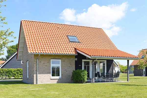 Luxe vrijstaand vakantiehuis met sauna, 700m van strand Nieuwvliet-Bad - thumbnail 6