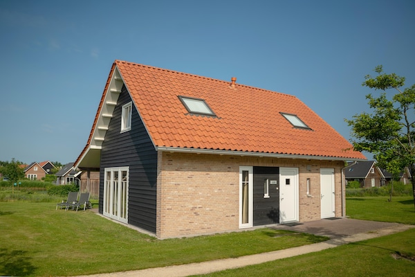 Luxe vrijstaand vakantiehuis met sauna op 700m van zee in Nieuwvliet - thumbnail 6