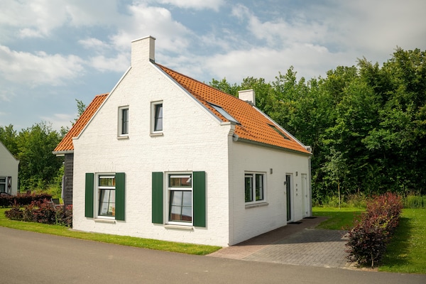 Vrijstaande villa met hond, 700m van strand, 4 slaapkamers, Nieuwvliet - thumbnail 2