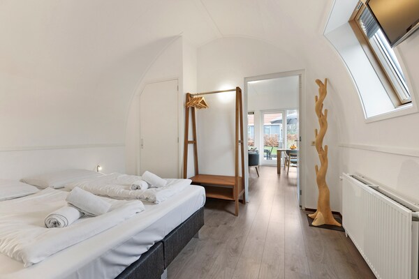 Romantisch waterbungalow voor 2 personen aan Zuidlaardermeer in Drenthe - thumbnail 6
