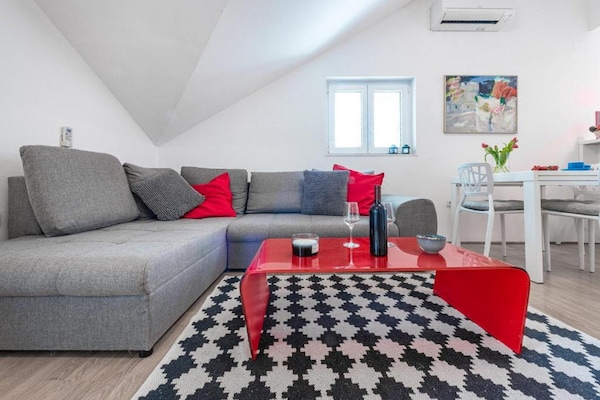 Ruim 2-slaapkamerappartement met balkon en zeezicht op Lapad, 200m van strand - thumbnail 6