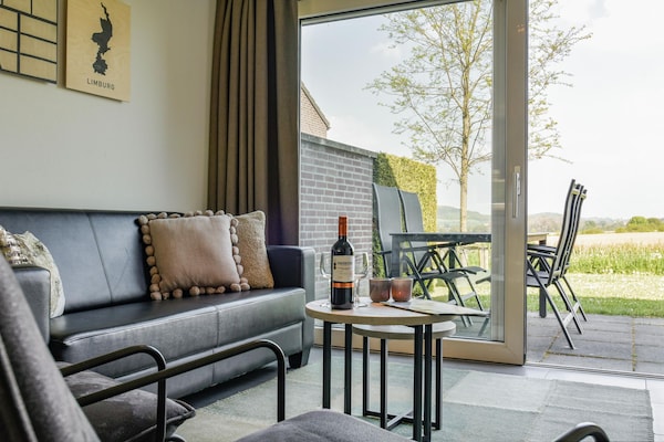 Vrijstaand vakantiehuis in bosrijk Zuid-Limburg met golfbaan - thumbnail 5