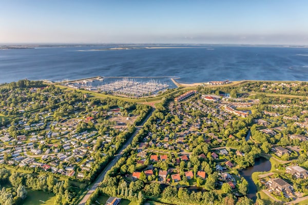 Halfvrijstaand vakantiehuis op Parc Port Greve bij Brouwershaven - thumbnail 3
