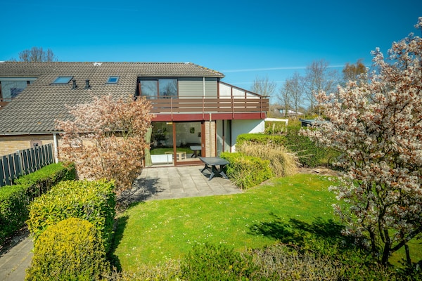 Halfvrijstaand vakantiehuis op Parc Port Greve bij Brouwershaven - thumbnail 1