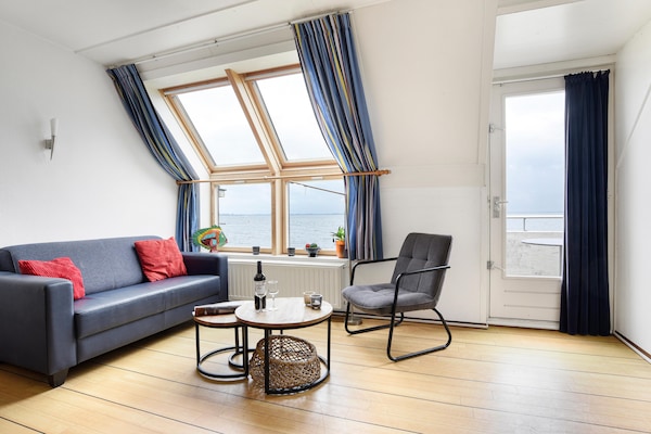 Duplexappartement met balkon aan het Grevelingenmeer in Brouwershaven - thumbnail 4