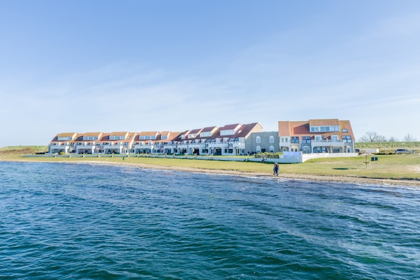 Appartement met uitzicht op Grevelingenmeer in vakantiepark Parc Port Greve - thumbnail 2