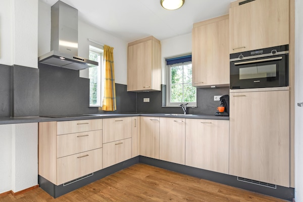 Vrijstaand vakantiehuis met sauna en houtkachel in Brouwershaven, 6 pers. - thumbnail 5