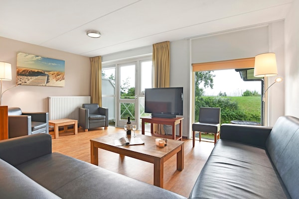 Luxe vakantiehuis met sauna en uitzicht op Grevelingenmeer - thumbnail 4