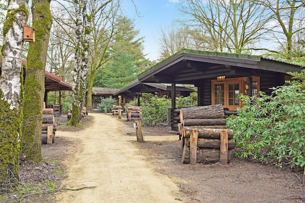 Romantisch boshuisje met bubbelbad op vakantiepark Parc Duc de Brabant - thumbnail 3