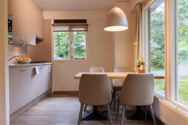 Vrijstaande bungalow aan de Veluwe met open haard voor 4 personen - thumbnail 5
