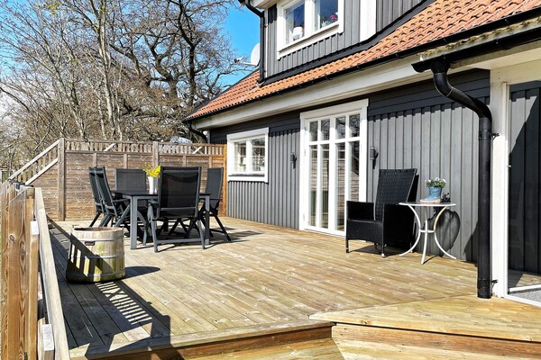 Licht vakantiehuis in Färjestaden met wintertuin en terras - thumbnail 4