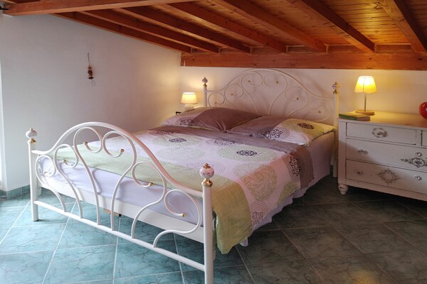 Casa Oreggi: Ruim vakantiehuis met zwembad en panoramisch uitzicht in Ligurië - thumbnail 5
