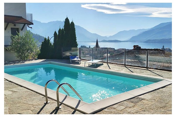 458863 - Lago de Como