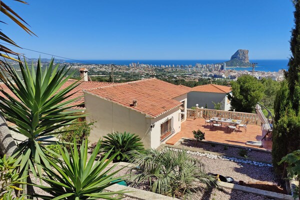 Ruime villa met privézwembad en panoramisch zeezicht in Calpe - thumbnail 4