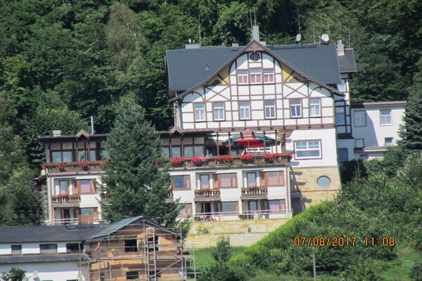 Rustiek vakantiehuis op de Wolfsberg met panoramisch uitzicht over Saksisch Zwitserland - thumbnail 5